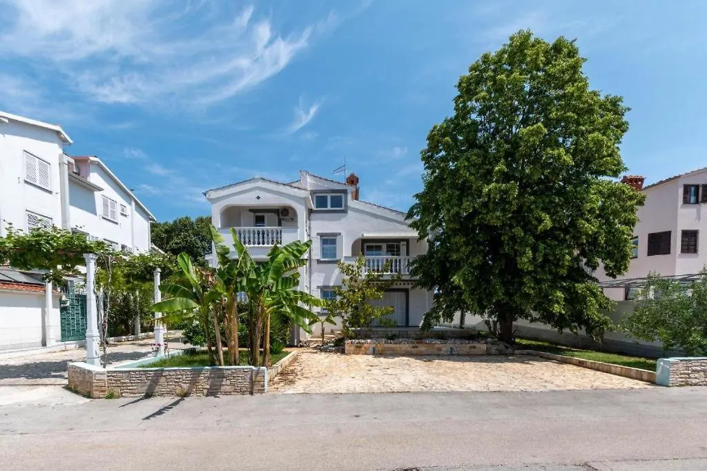 Villa Lucija Pjescana Uvala 0*,  Croazia